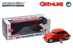 Greenlight 1:18 - Gremlins / 1967 Volkswagen Beetle With Gizmo Figure