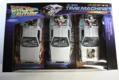Welly 1:24 - DMC DeLorean Time Machine Gift Box / Back To The Future I, II & II 6 Welly 1:24 - DMC DeLorean Time Machine Gift Box / Back To The Future I, II & II -Modelmatic Shop 22400 5