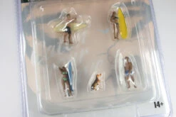 1:64 American Diorama Hang Loose (AD-76500) -Modelmatic Shop 2 6f8a1938 e8d8 4abc 9c63 de74c9e14dc1