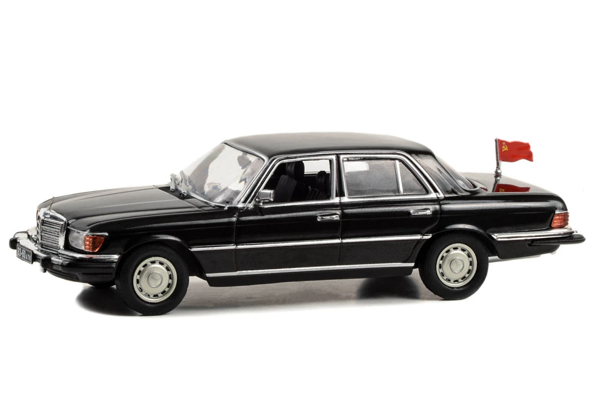 1:43 - Rocky IV / 1977 Mercedes-Benz 450 SEL (W116) Greenlight 1:43 - Rocky IV / 1977 Mercedes-Benz 450 SEL (W116) -Modelmatic Shop 2 d35a504e 5935 4971 b255 8903245e8e17