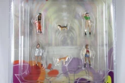 1:64 American Diorama Hip Hop Girls (AD-76505) -Modelmatic Shop 3 5cde4342 85d4 4c13 862c a85714c41189