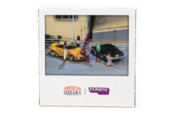 1:64 American Diorama / Tarmac Works - Girls Night Out Figures Set (T64F-008-PU) -Modelmatic Shop 3 a12a954d 312d 44d5 9e39 341d19ac489c