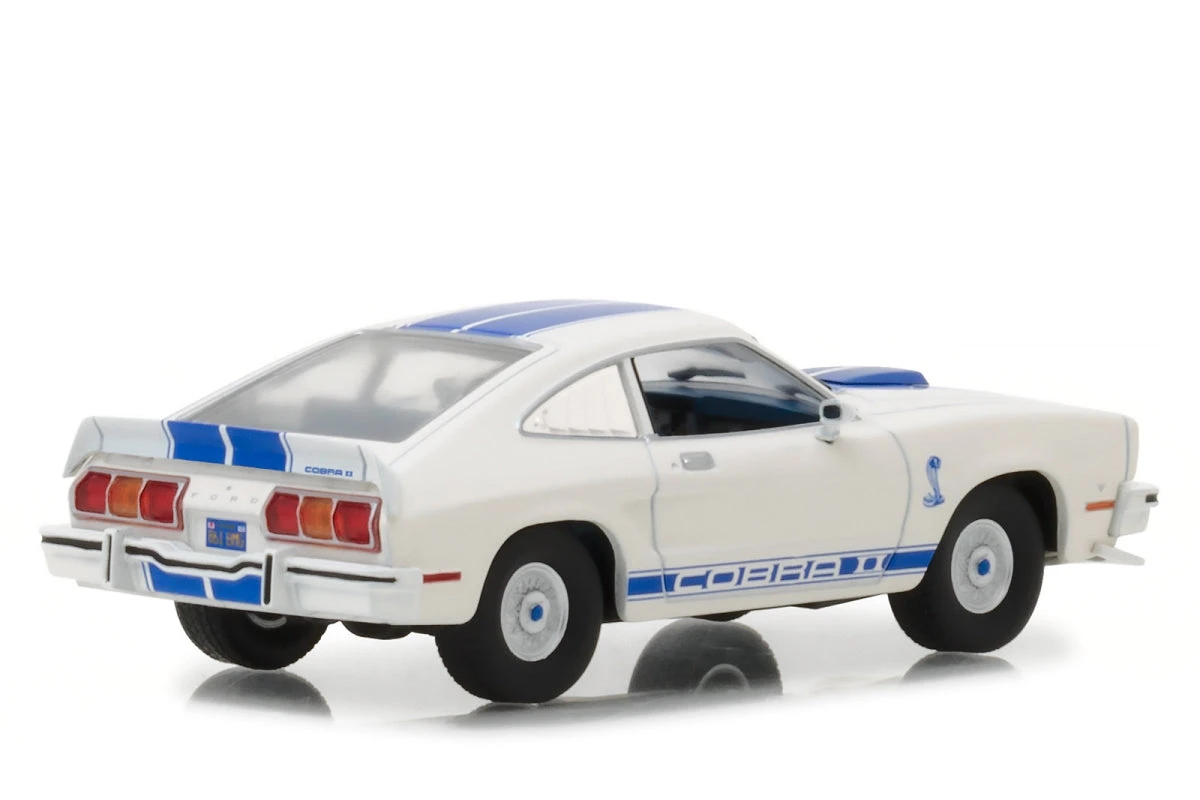 1:43 - Charlie's Angels / 1976 Ford Mustang II Cobra II Greenlight 1:43 - Charlie's Angels / 1976 Ford Mustang II Cobra II -Modelmatic Shop 3 cf132cf7 6e47 4e44 8d01 1308654c4bef