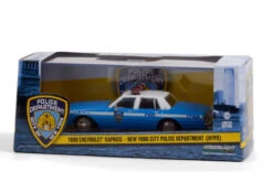 Greenlight 1:43 - 1990 Chevrolet Caprice - New York City Police Dept (NYPD) 4 Greenlight 1:43 - 1990 Chevrolet Caprice - New York City Police Dept (NYPD) -Modelmatic Shop 3 f69182cd defc 4cce b500 3faae627fc19 1