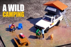 Car Camping Diorama Set With Toyota Land Cruiser (FJ60) And Accessories -Modelmatic Shop 4 acf480e8 6d30 4afd 88d1 d4c8a2020f88