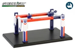 Greenlight Four-Post Lifts Series 6 - Standard Oil