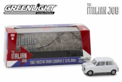 Greenlight 1:43 - The Italian Job (1969) / 1967 Austin Mini Cooper S 1275 MkI (White With Black Leather Straps)