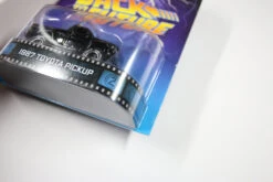[Pre-owned] Hot Wheels Retro Entertainment 2014 Mix 3 / 1987 Toyota Pickup - Back To The Future -Modelmatic Shop IMG 0916
