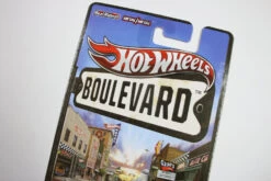 Hot Wheels Boulevard 2012 / Ahead Of It's Time - 1955 Corvette [Pre-owned] -Modelmatic Shop IMG 1131