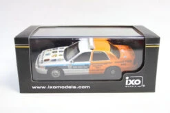 1:43 - Ford Crown Victoria Police Interceptor (Arlington Police "Sober Ride" 2012) -Modelmatic Shop IMG 5530