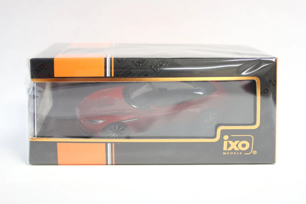 1:43 - Aston Martin DB11 2016 1:43 - Aston Martin DB11 2016 -Modelmatic Shop IMG 5531
