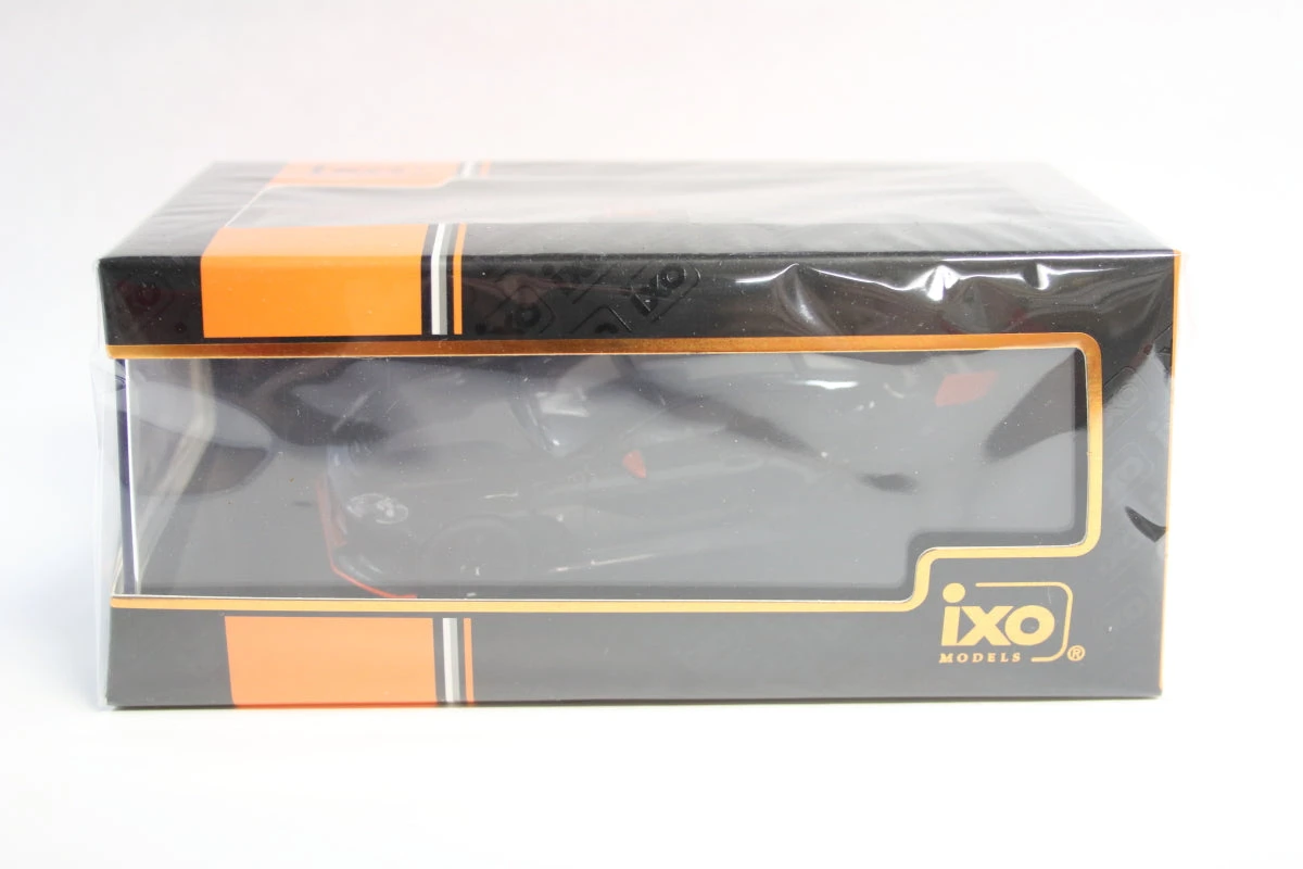 1:43 - Aston Martin Vantage GT12 2015 1:43 - Aston Martin Vantage GT12 2015 -Modelmatic Shop IMG 5533