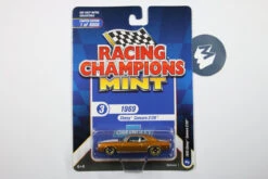 Auto World [Gold Chase] 1969 Chevrolet Camaro Z/28