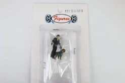 1:64 - Rocky Figure With Dog