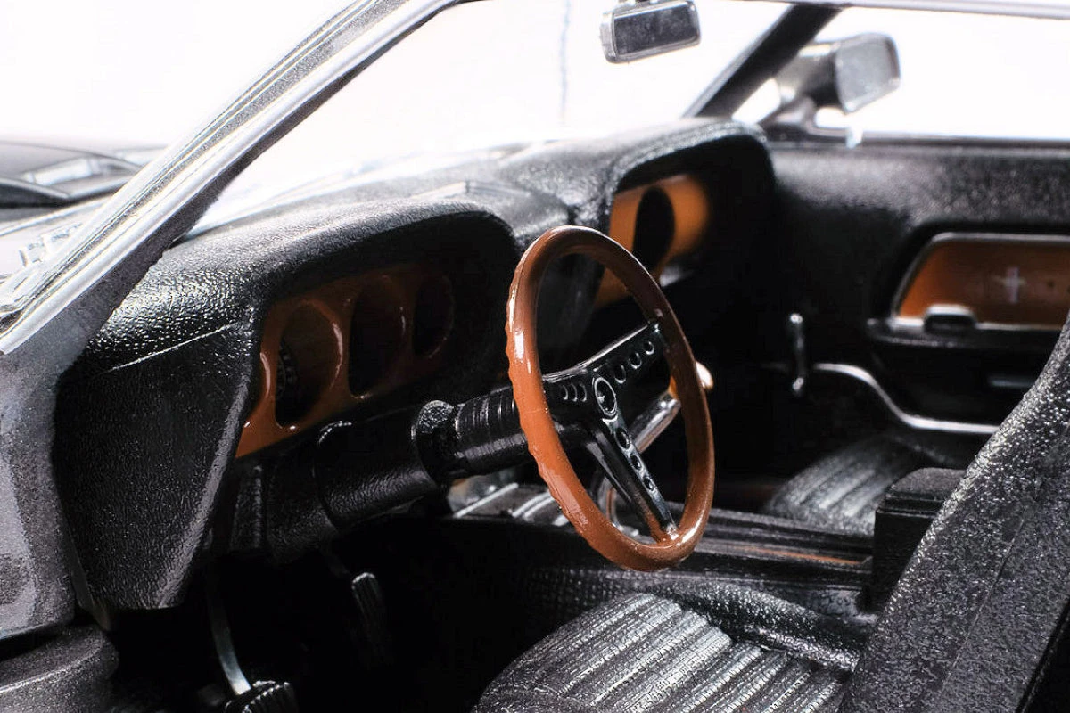 1:18 - 1969 Ford Mustang / John Wick Auto World 1:18 - 1969 Ford Mustang / John Wick -Modelmatic Shop Slice11 758c5956 2ed6 4f9a 84d1 260a055371f3 1