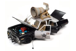 Auto World 1:18 - 1974 Dodge Monaco / The Blues Brothers "Bluesmobile" With Figures -Modelmatic Shop Slice3 b55a7cd4 afae 4d51 90e8 bf0ca41c7499